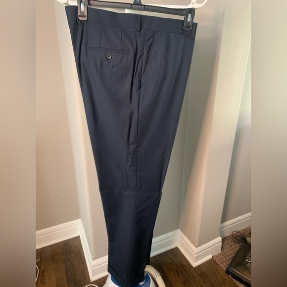 Men’s 46R Perry Ellis Portfolia Blue stripe suit. Pant size 39”x32” - Picture 9 of 9